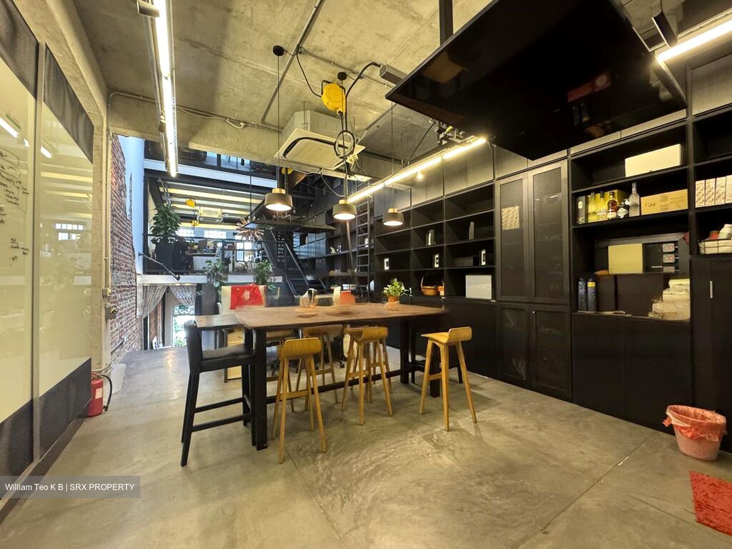 Tessensohn Road (D8), Shop House #451429341